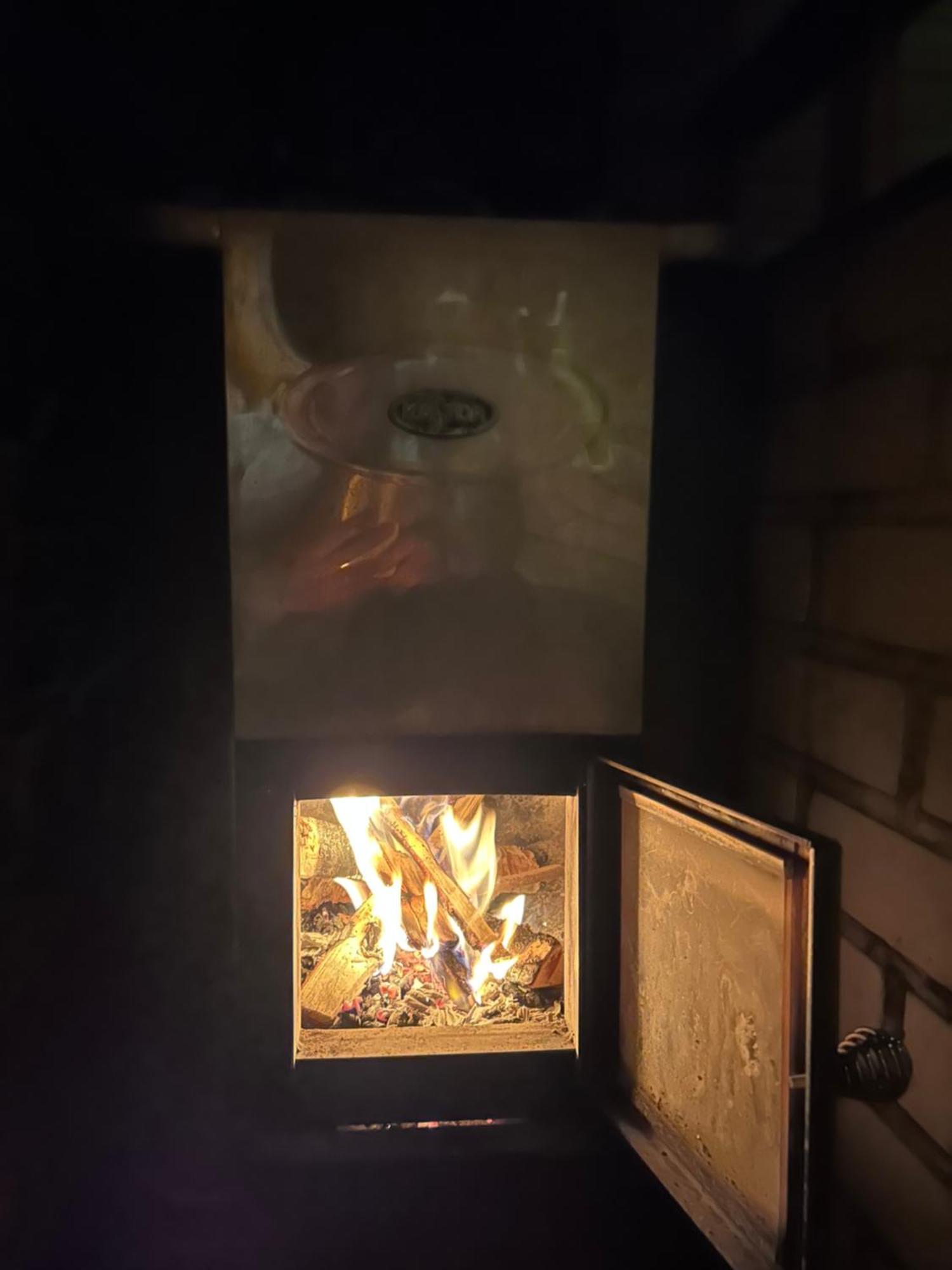 Peaceful Wood-Fired Sauna Stay ヴァンター エクステリア 写真